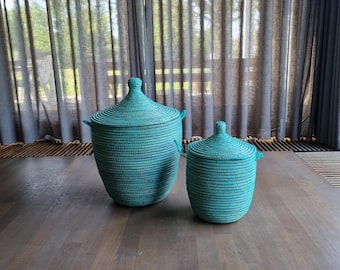 Afrikaans opbergmand turquoise traditioneel handgemaakt zeegras fairtrade opbergmand uit Senegal