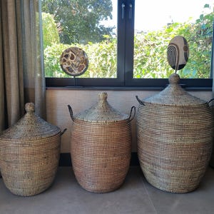 Afrikaanse traditionele handgemaakte zeegras fairtrade zwart wasmand uit Senegal 80 cm image 9