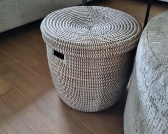 afrikaanse handgemaakte fairtrade zeegras witte opbergmand uit Senegal 35 cm