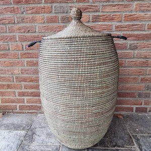 Afrikaanse traditionele handgemaakte zeegras fairtrade zwart wasmand uit Senegal 80 cm afbeelding 6