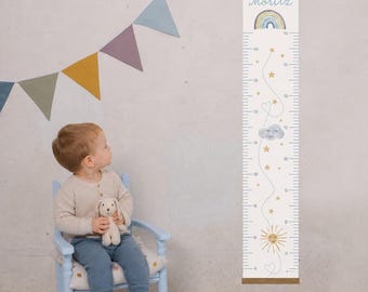 Personalisierte Messlatte für Kinder mit Namen | Kinderzimmer Deko „Regenbogen“ | Geschenk zur Geburt oder Taufe