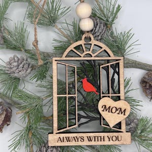 Presente personalizado em memória do cardeal - Ornamento personalizado para janela do cardeal - Ornamento memorial