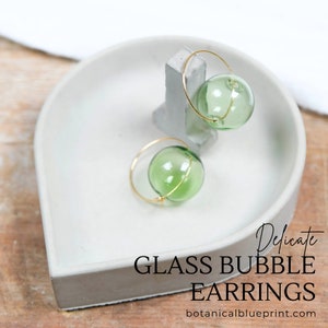 Minimalist Green Glass Hoop Earrings, Green Bubble Earrings, Glass Balls, Glass Earrings, Geometric Earrings, Unique Earrings Glass