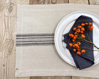 Set van 2,4,6,8,10 rustieke linnen placemats met zwarte streep/zware placemats met verstekhoeken/graanzak linnen placemat/GRATIS VERZENDING