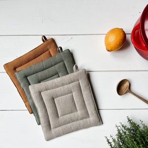 Linen pot holders in different colors/Quilted pot holder/linen hot pad/Heat resistant linen pot holder