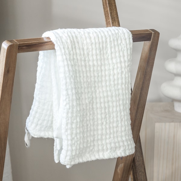 Serviette de bain gaufrée en lin doux blanc cassé/serviettes gaufrées douces et moelleuses/serviette de spa de qualité/serviettes absorbantes en mélange de lin/livraison gratuite