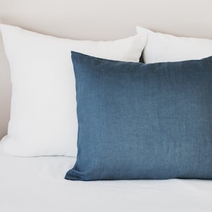 Linen pillow case in classic blue with envelope closure/washed linen pillow cases in dark blue/custom size pillow shams/