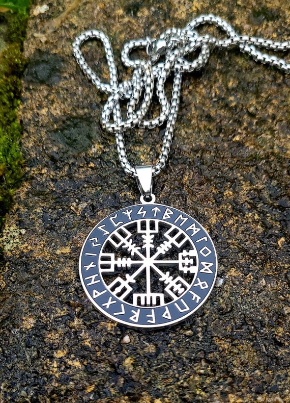 Handmade Stainless Steel Viking Vegvisir Compass Pendant Necklace