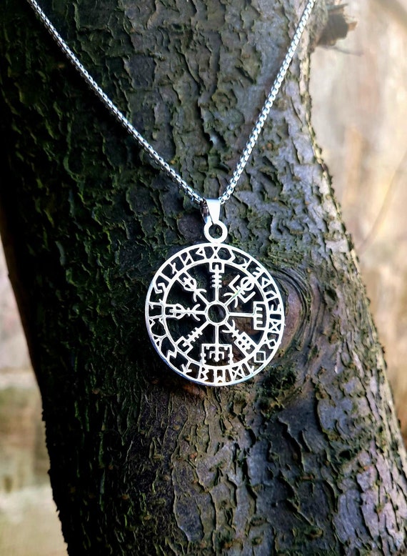 Vegvisir Stainless Steel Viking Necklace Viking Shield Vegvisir