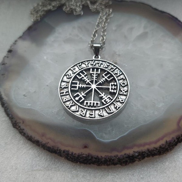 Handmade Stainless Steel Viking Vegvisir Compass Pendant Necklace