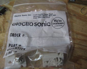 qty 2 ua741HC operational amplifiers, metal case with multiple leads and were stored proper safe containment