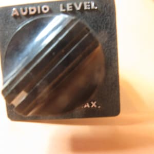 8 ohms ljudnivåpotentiometer AT-40 Japan - prissatt långt under det rådande priset på webben