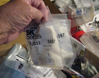 SK3522 RCA stud mtg Triac new sealed pkgs qty 2 per lot TO-48 style 600v 40A equiv to NTE5697