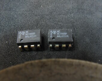 mc1458p same as lm358 qty 5 dual op amp ICs used for guitar fuzz or sound effects commonly nos original from a long time electronics hobby