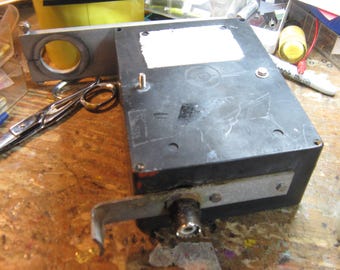 Cushcraft MN6000 black box matching unit for a vertical antenna with spokes for counterpoise requires some restoration and repair