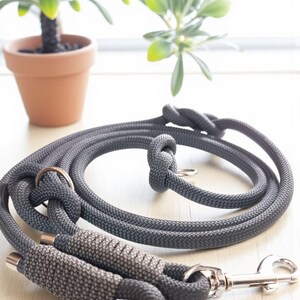 Tau dog leash 10mm with paracord rigging