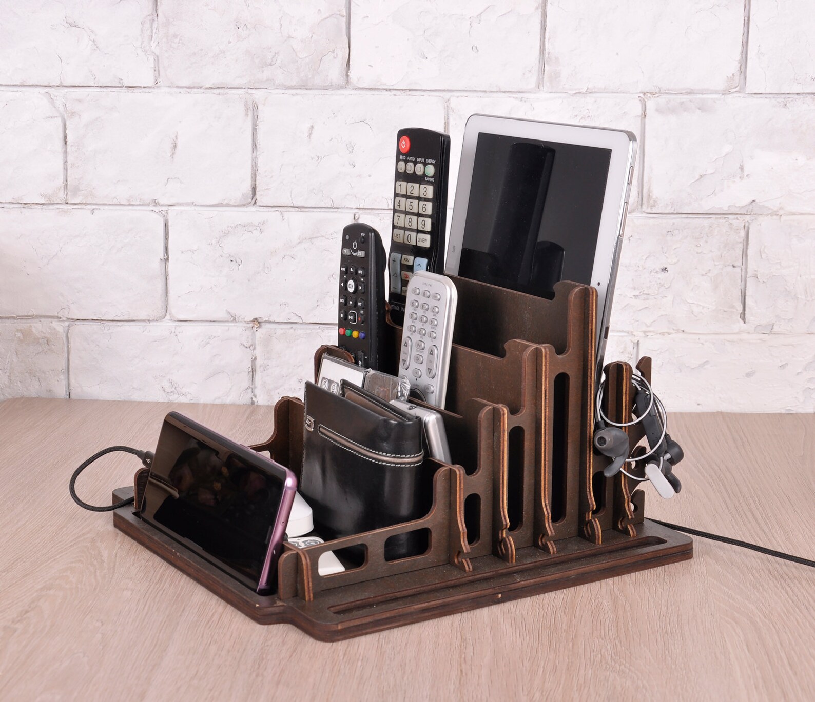 desk organizer docking station