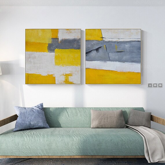 2点セット：マスタードイエロー＆グレーの抽象画フレーム付き