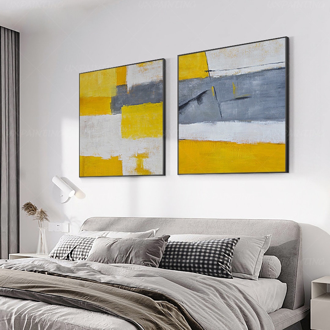 2点セット：マスタードイエロー＆グレーの抽象画フレーム付き