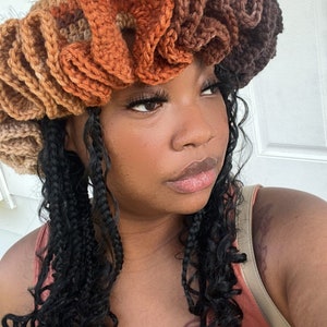 Ruffle bucket hat