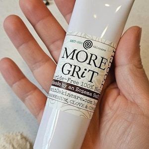 Teeth: More Grit Toothpaste (Medium Grit) Clove Cinnamon