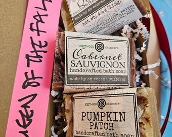 GIFTBOX: Queen of the Fall ~ 3 Bars