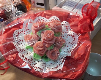 Strauß aus 10 roten Rosen aus sauerem Weingummi - vegan - handgemacht, lecker zum Valentinstag, Hochzeitstag, Herieatsantrag oder Geburtstag