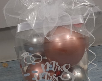 Geschenkbox klein mit Ballons 18 x 18 x 25 - individuelle Aufschrift möglich, Geburstag, Valentinstag, Liebe, Hochzeitstag und Jubiläum