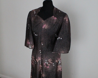 Flower Power! Gorgeous Vintage Long Dress for Women - Get Noticed!