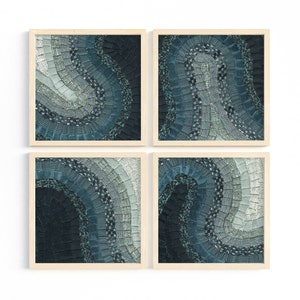 Afdrukbare muurkunst - handgemaakte abstracte oceaangolven kunst - marineblauwe Indigo kunst aan de muur; Oceaan textiel kunst aan de muur; Scandinavische muurkunstset van 4