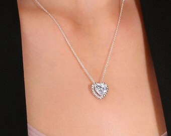 Gold Tone Solitaire Heart Pendant Necklace Simulated Diamond Sterling Silver New Gold Tone Solitaire Heart Pendant Necklace Simulated Diamond Sterling Silver New
