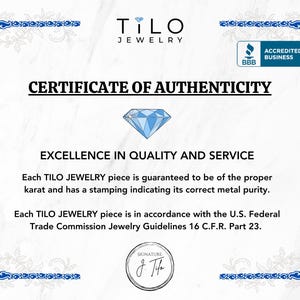 Op de afbeelding: Een wit TILO JEWELRY certificaat van echtheid met een blauwe decoratieve rand. Het bevat een blauw diamanten icoon, de tekst CERTIFICATE OF AUTHENTICITY, EXCELLENCE IN QUALITY AND SERVICE en een BBB Accredited Business logo in de hoek.