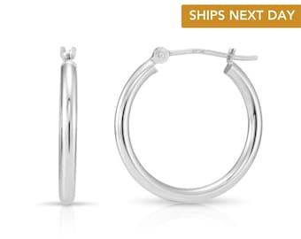 Aros redondos de oro blanco de 14 quilates, aros de oro macizo de 14 quilates con acabado pulido clásico, disponibles en todos los tamaños, hechos a mano en Nueva York, por TILO Jewelry