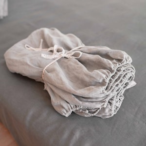 Linen Fitted Sheet, in Light Gray, Stonewashed linen bedding, Double, Queen, King, Costum Size Fitted Sheet, Softened Natural Linen Bed