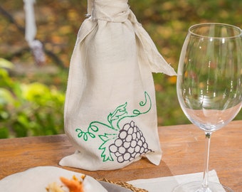 Linen Wine Bottle Bag in Oatmeal,  Wine Bag Gift, Handmade Grape Printed, Christmas Gift, Natural Wine Bag.