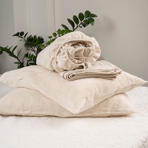 Linen sheet set in Off White. Fitted sheet, flat sheet, 2 pillowcases with lace. Linen bedding,King,Queen,Twin sheets.