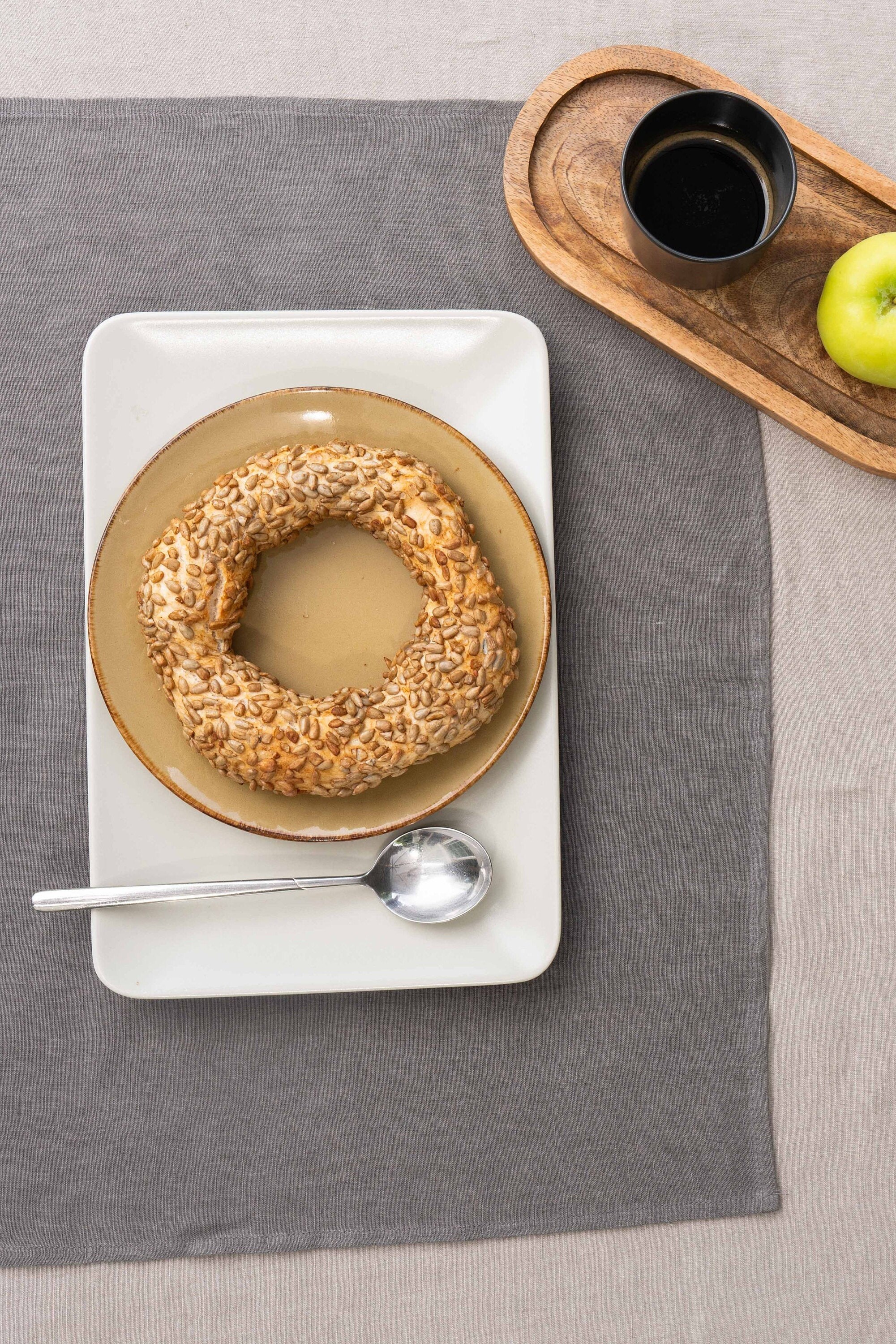 Linen Placemats Set in Grey. Linen Placemats. Set of 2 Linen Placemats