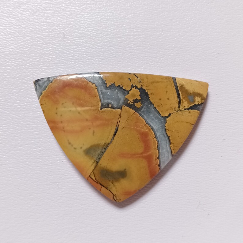 Natural Maligano Cabochon,Loose Gemstone,Size 44x32x5 mm,58 carat.