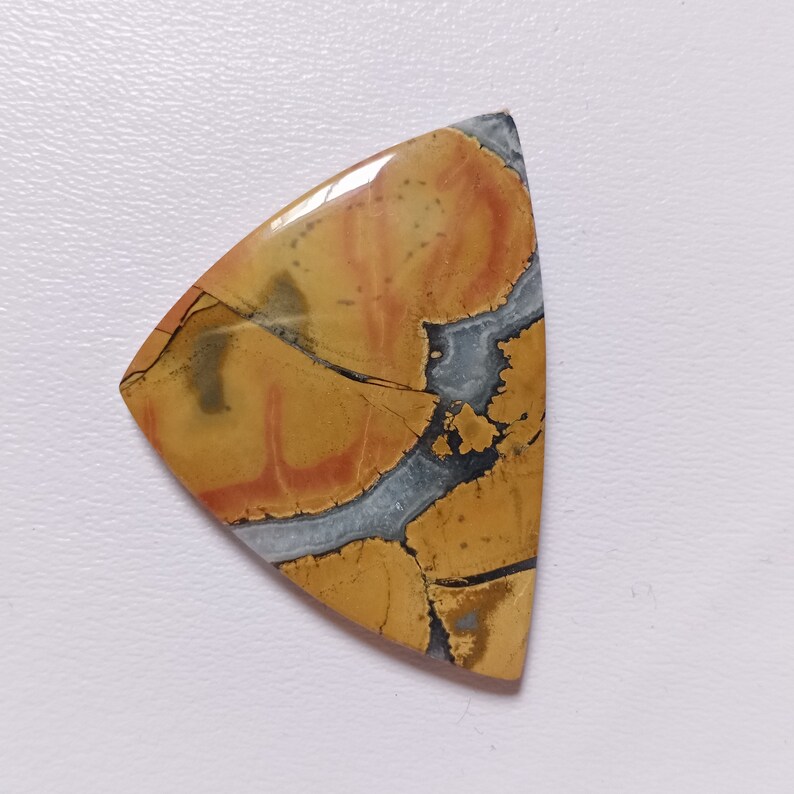 Natural Maligano Cabochon,Loose Gemstone,Size 44x32x5 mm,58 carat.