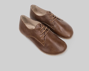 Leather Oxford for Men: Old Money Classic, Wide Toe Vintage