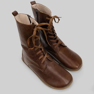 Barefoot-laarzen voor heren: bruin leer, brede neus