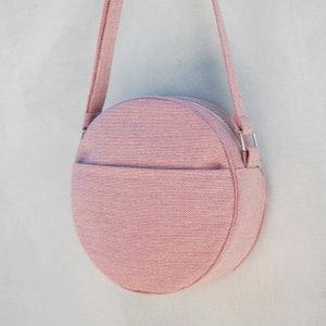 Petit sac à bandoulière rose poudre ronde, sac à bandoulière rond, sac à main classique, sac en tissu, sac à main avec une longue courroie, sac à main pour femmes image 4