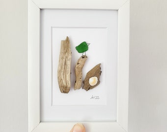 Andressâ - sea glass picture Beachlife 1 little bird - with driftwood, shells and real sea glass from the Baltic Sea