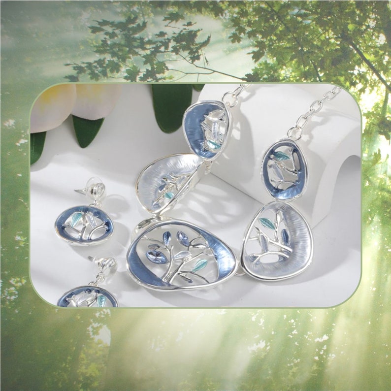 AFTER CHRISTMAS CLEARANCE Sale 3 Piece Set earth, Sky, and Water Necklace and Earrings
