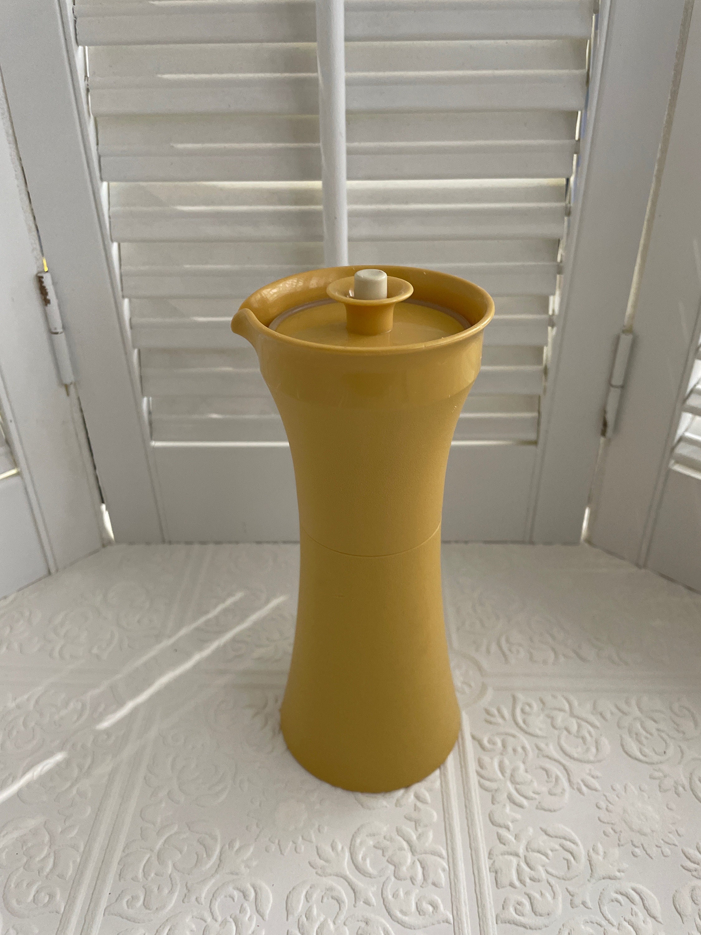 Tupperware Condiment Containers/ Replacement/ Gold/ Yellow/ off White ...