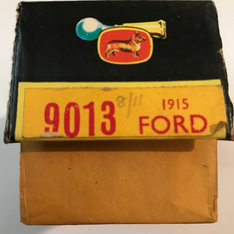 Vintage Corgi 9013 1915 Ford classic with box