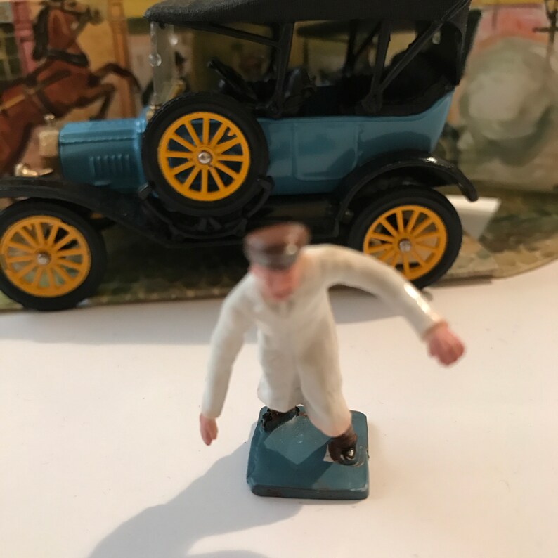 Vintage Corgi 9013 1915 Ford classic with box