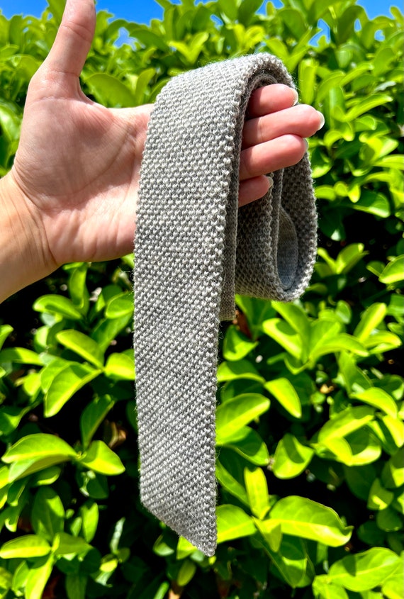 Vintage Gray Knitted Square Tie