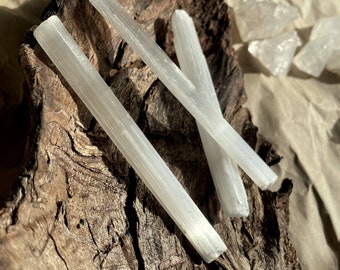 10cm Rough Selenite Stick, Charging Stone, Natural Selenite Wand, Decor Stone, White Healing Stone, Aura Cleaner, Raw Stone Gift, Collection