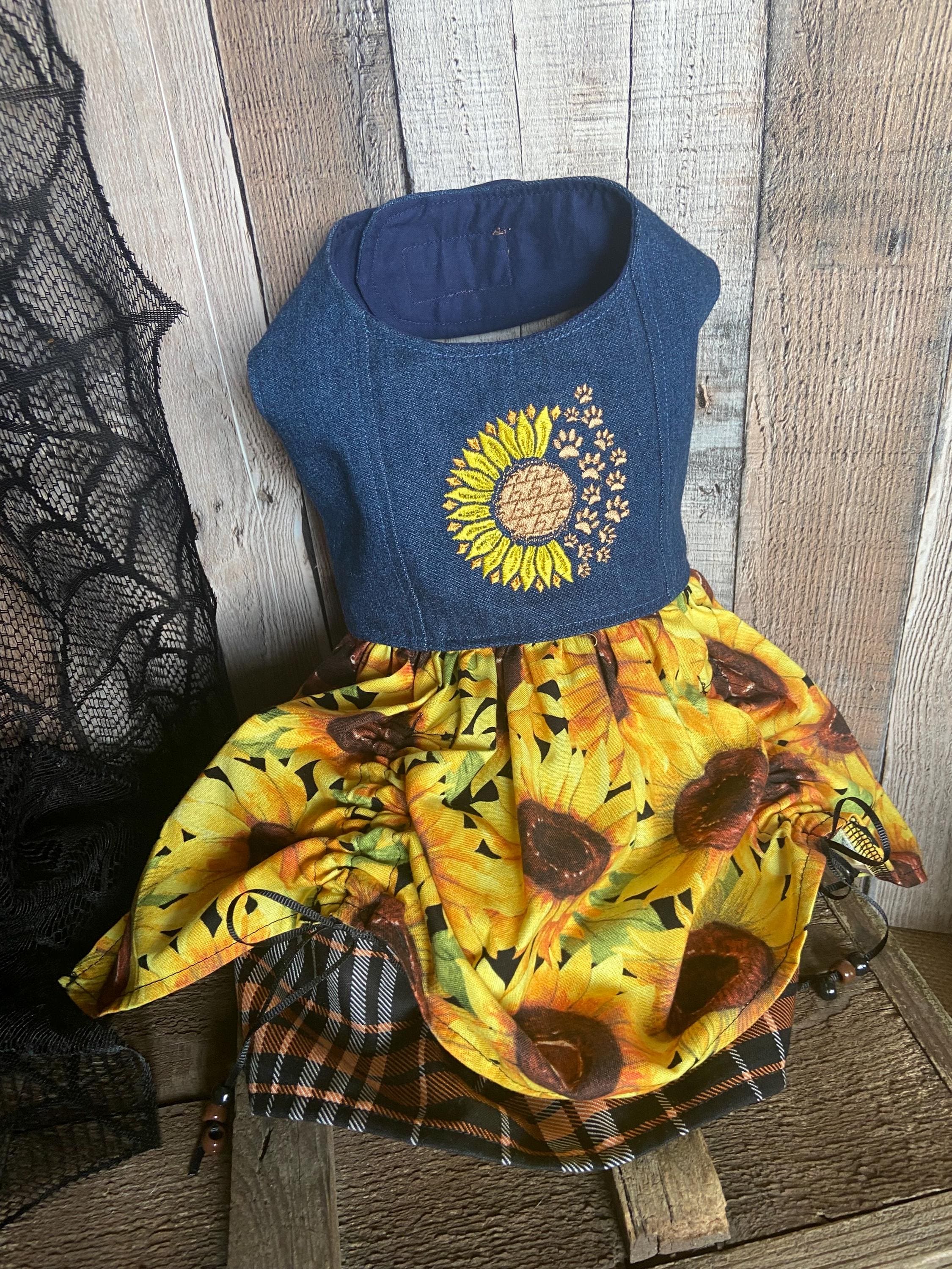 sunflower denim dress Moschino jeans Our dress is made Size:3XL (24-26) hoco dresses corset top Flowers